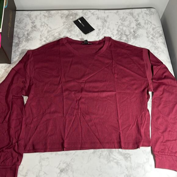 FASHION NOVA Leslie Long Sleeve Cropped Tee in Wine Size Medium - Picture 2 of 11
